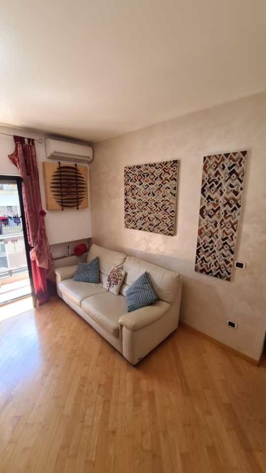 Appartamento Incantevole Finemente Arredato มาร์ตินาฟรังกา ภายนอก รูปภาพ